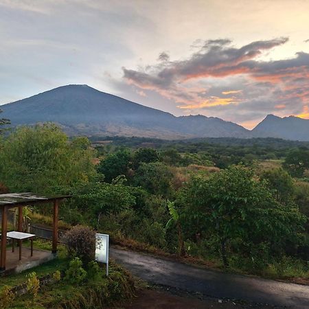 Family Rinjani Bungalow Sajang Exterior foto